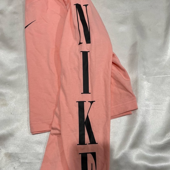 Nike crop top (long sleeve) - Picture 3 of 4